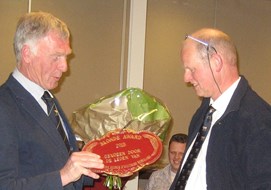Jan ontvangt Blonde Award