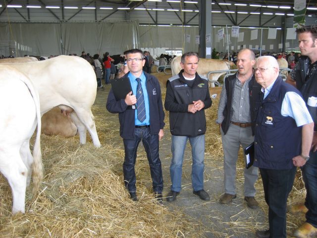 Succesvolle uniformering voor Europese juryleden in Bordeaux