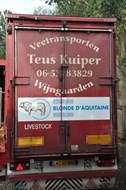 6Ook de veewagen voorzien van stamboeklogo