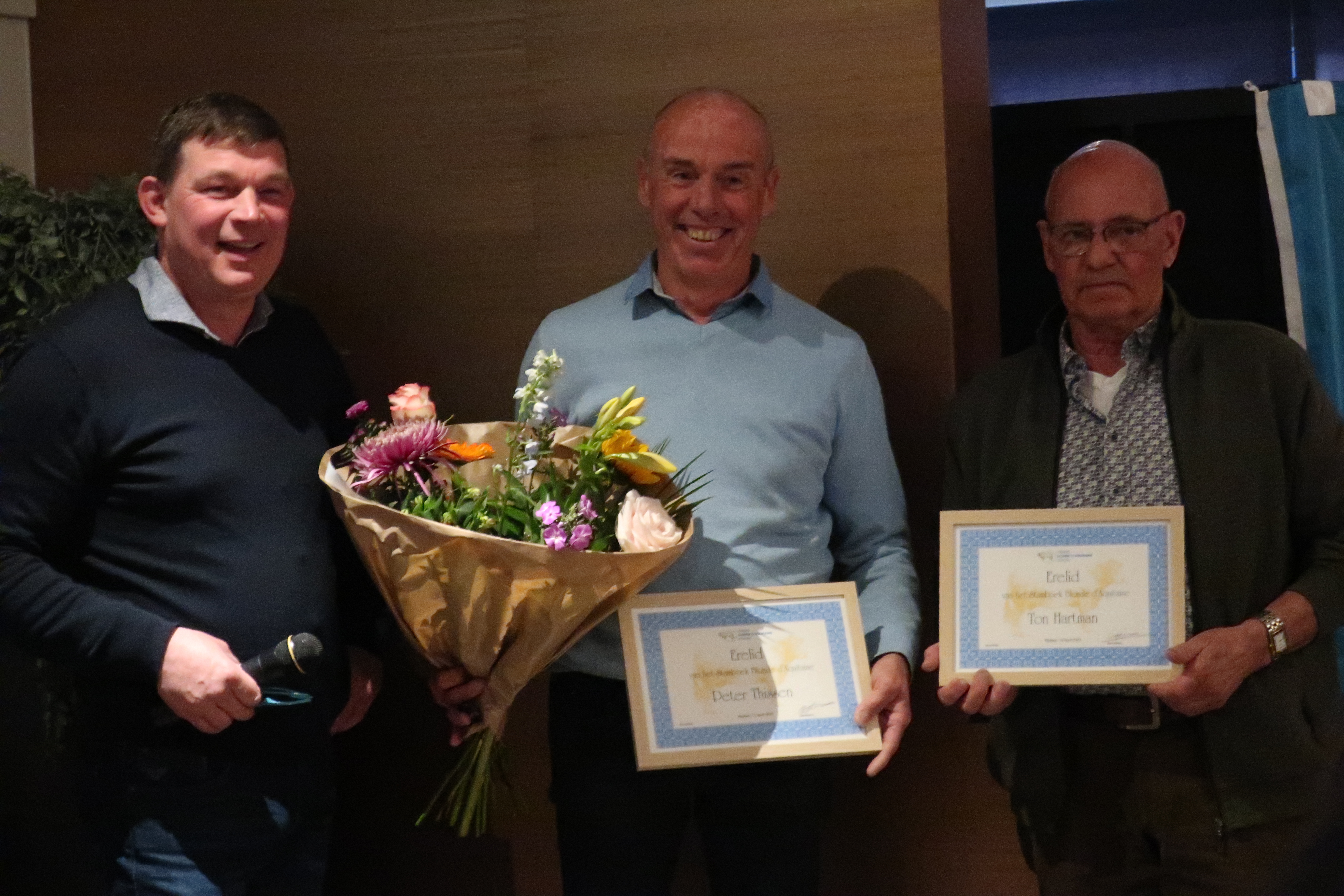 De benoeming van drie ereleden