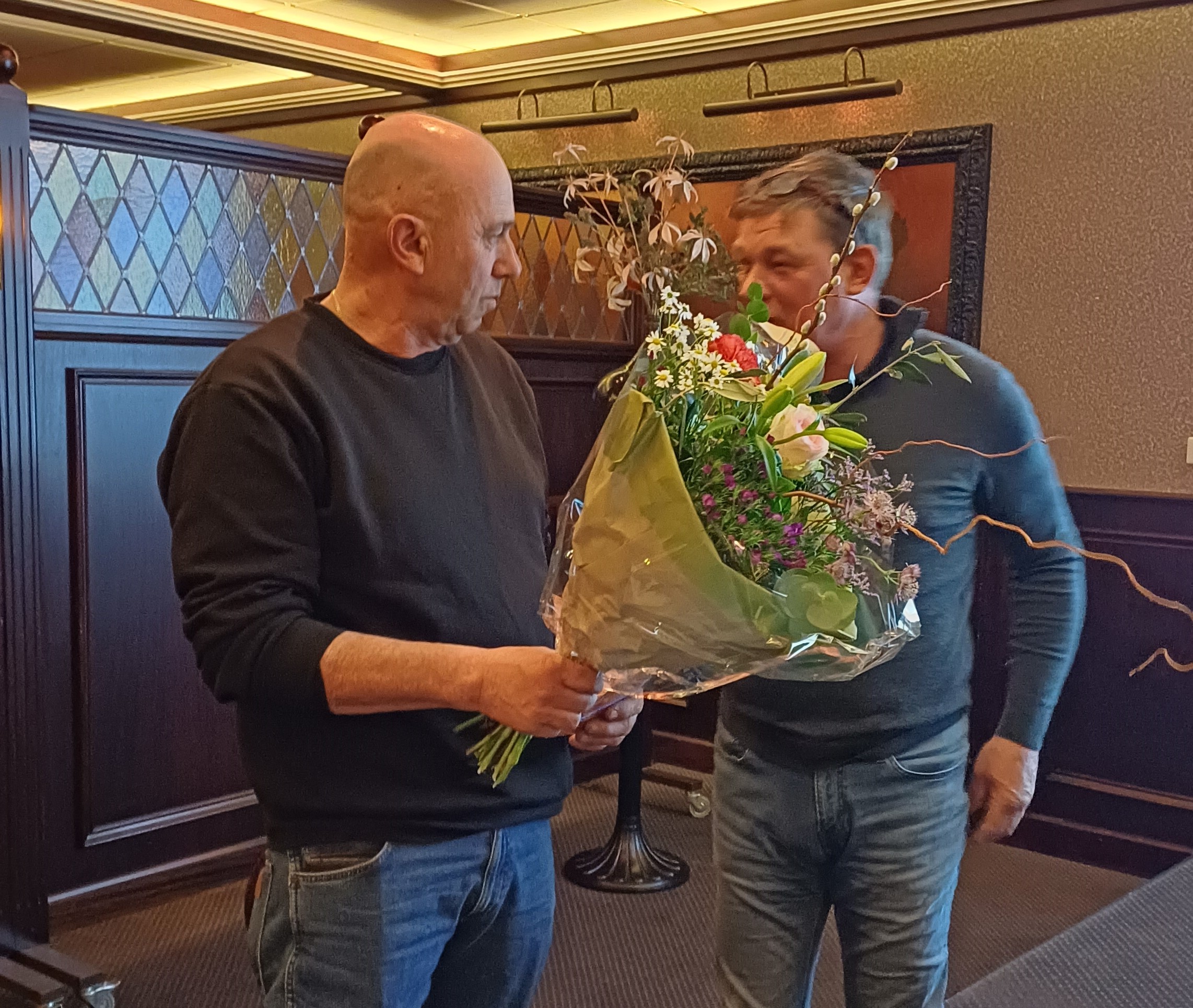 Bestuursleden nemen afscheid